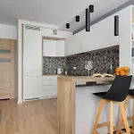 شقة Modern Grey Close To The Centre Of Perfect For Remote Work By Renters