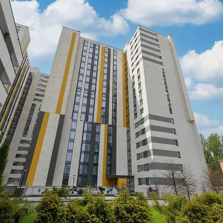 Modern Grey Close To The Centre Of Perfect For Remote Work By Renters