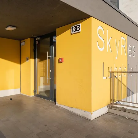 아파트 Modern Grey Close To The Centre Of Perfect For Remote Work By Renters